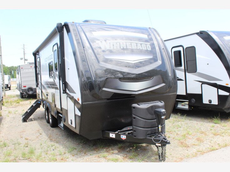 Thumbnail Photo undefined for New 2022 Winnebago Voyage